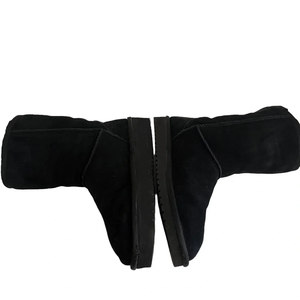 Koolaburra by Ugg Black Suede Faux Fur Lining 